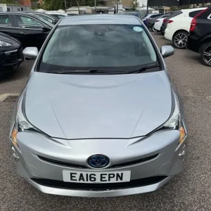 2016 Toyota Prius 1.8 VVT-h Active CVT Euro 6 5-door hatchback - Image 4