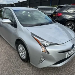 2016 Toyota Prius 1.8 VVT-h Active CVT Euro 6 5-door hatchback