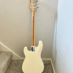 Squier by Fender Affinity PJ Precision Jazz Bass - Image 2