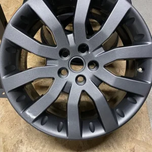 Vw transporter or Range Rover wheels - Image 3