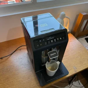 Krups EA895 Evidence One Coffee Machine - Image 3