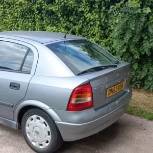 Vauxhall Astra hatchback 2004 manual 1598cc 5-door - Image 2