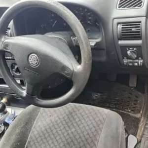Vauxhall Astra hatchback 2004 manual 1598cc 5-door - Image 3