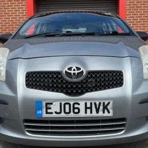 2006 Toyota Yaris 1.3 T Spirit Multimode 5-door Hatchback - Image 4