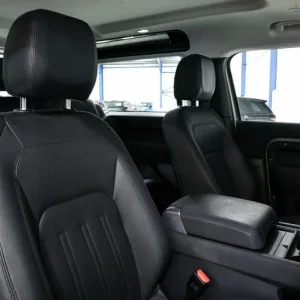 2021 Land Rover Defender 90 2.0 P300 SE SUV - Image 8