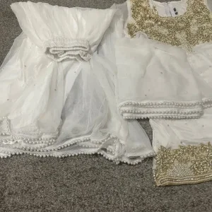 Asian suits - Image 4
