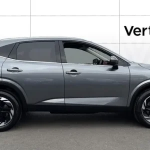 2024 Nissan Qashqai 1.3 DiG-T with N-Connecta and Xtronic - Image 5