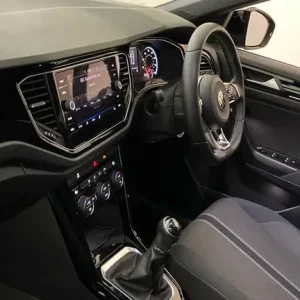 2021 Volkswagen T-Roc 1.0 TSI 110 Black Edition 5-door Petrol Manual - Image 2