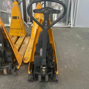 Electric pallet trucks Jungheinrich - Image 2