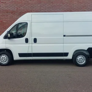 2019 Citroen Relay 2.2 BlueHDi 140 L2 H2 Enterprise Euro 6 Van - Image 4
