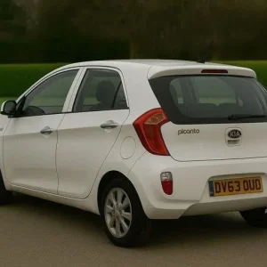 2013 Kia Picanto 1.0 2 Euro 5 5dr Hatchback Petrol Manual - Image 3