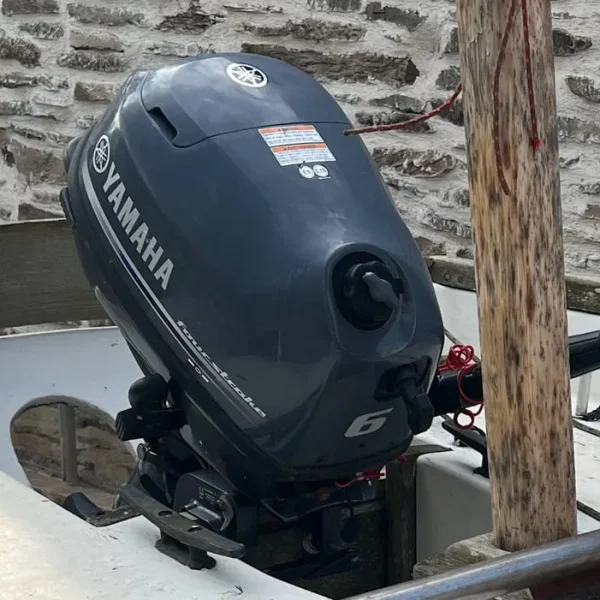 Yamaha 4 stroke 6hp long shaft outboard