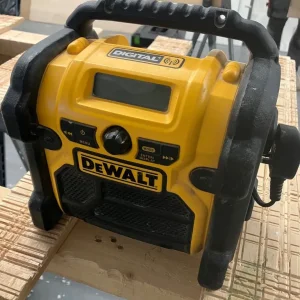 Dewalt DAB radio