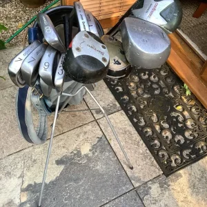 Wilson Caddy with Stand and 13 Clubs - Image 2