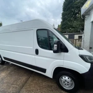 2020 Peugeot Boxer 2.2 BlueHDi H2 Professional LWB Air-Con Panel Van Diesel Manual - Image 5