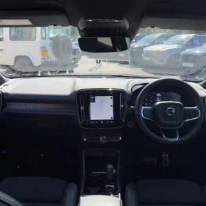 2022 Volvo XC40 R-Design Pro Estate - Image 3