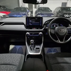 2021 Toyota RAV4 Hybrid Estate - Image 5
