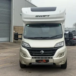 2021 Fiat Swift Champagne 486 6-Berth Motorhome - Image 2