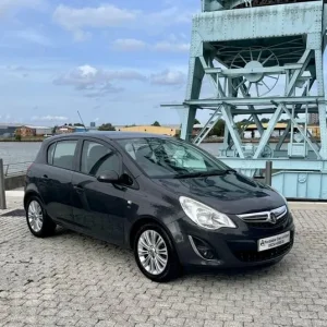2013 Vauxhall Corsa 1.4i 16v SE 5dr Automatic Hatchback - Image 2