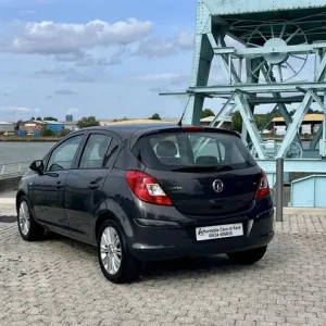 2013 Vauxhall Corsa 1.4i 16v SE 5dr Automatic Hatchback - Image 6