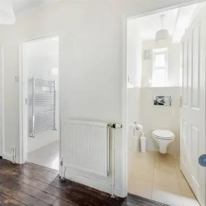 2 bedroom flat in Montgomery House, Rainham, Kent - Image 6