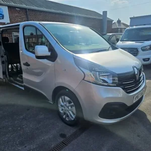 2017 Renault Trafic LL29 SPORT ENERGY DCI 9 SEATER MINIBUS (NO VAT) - Image 2