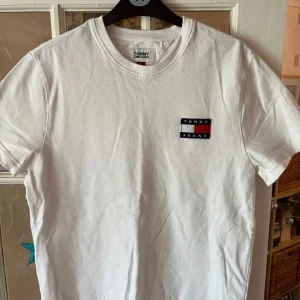 Tommy Hilfiger tshirt