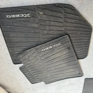 Genuine Kia Dog Guard, boot tray and rubber all weather mats - Image 5