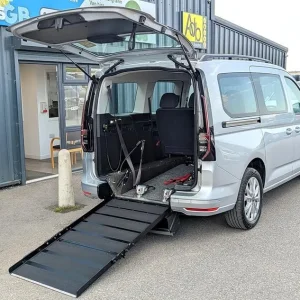 Volkswagen Caddy Maxi 1.5 TSI Life 5dr DSG with wheelchair access - Image 7