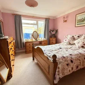 Complete Vintage Pine Bedroom Suite comprising 11 items - Image 8