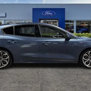 2024 Ford Focus 1.0T EcoBoost MHEV ST-Line X Hatchback - Image 3