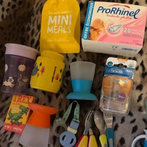 First days Baby bottles feeding - Image 3