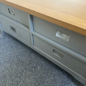 Coffee table with character - Image 3
