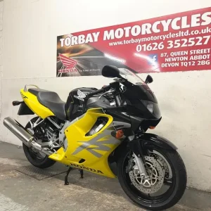 Honda CBR600FY 2000 W Reg 24,403 Miles - Image 2