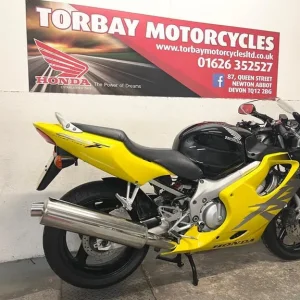 Honda CBR600FY 2000 W Reg 24,403 Miles - Image 3