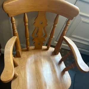 Ercol Extendable Dining Table and 6 Chairs - Image 2