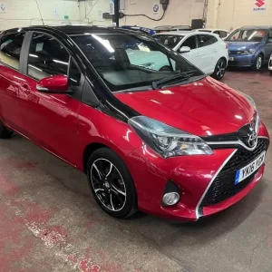 2016 Toyota Yaris 1.33 Dual VVT-i Design Euro 6 5-door hatchback petrol manual - Image 7