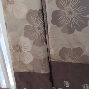 Curtains - Image 2