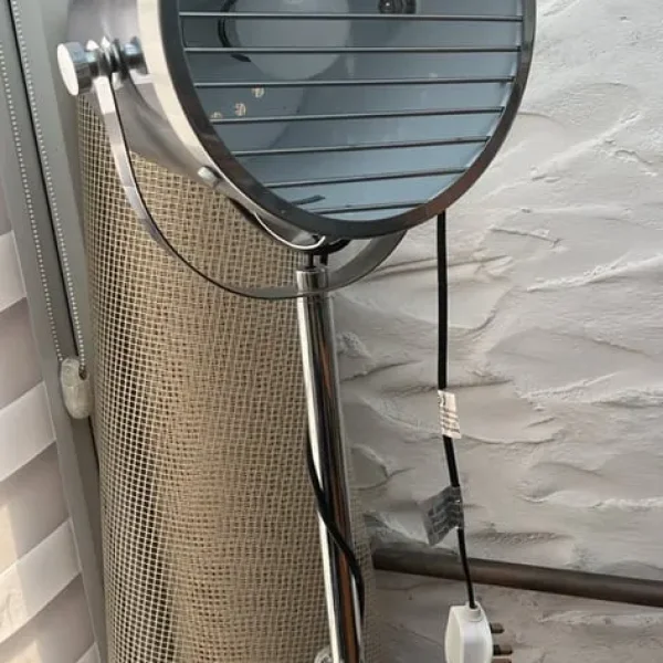 Metal tripod floor lamp