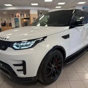 2019 Land Rover Discovery 3.0 SD V6 Landmark Edition 5dr Diesel Auto 4WD - Image 3