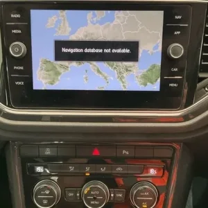 2018 Volkswagen T-Roc 2.0 TSI SEL 5-door SUV - Image 3