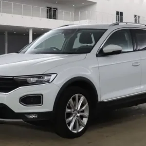 2018 Volkswagen T-Roc 2.0 TSI SEL 5-door SUV - Image 5