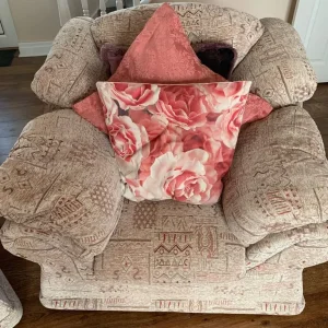 Sofa and 2 chairs - Image 3