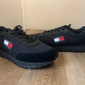 Tommy Jeans Retro Evolve Mens Size 7