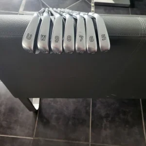 Ping i525 irons - Image 2