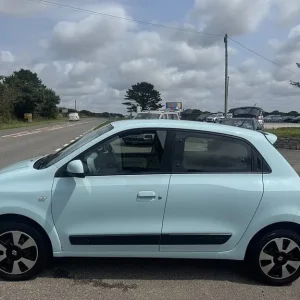 2015 Renault Twingo SCe Play Hatchback Petrol Manual - Image 2