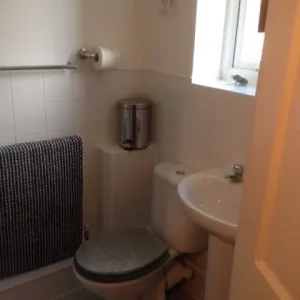 Double room with ensuite and garden view - Image 8