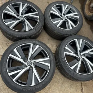 4x Volvo wheels and tyres 255/40 R19