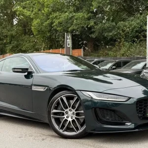 2021 Jaguar F-Type V8 R-Dynamic - Panoramic Roof - British Racing Green Coupe