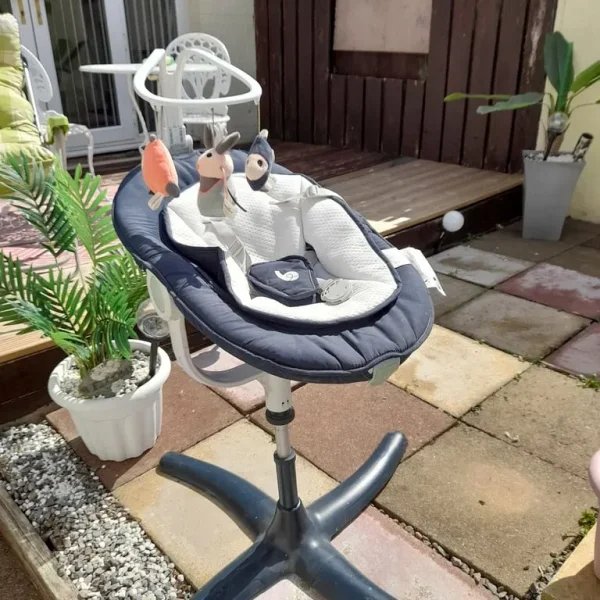 BABY BOUNCER